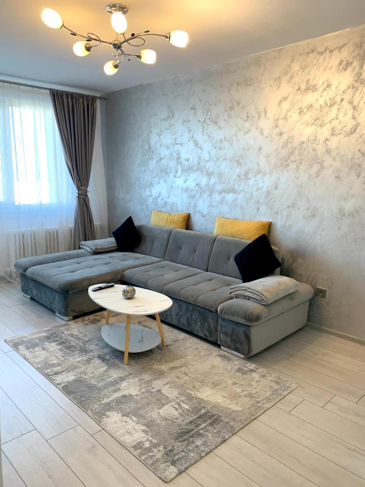 Victoriei Boulevard Private Apartment Brasov Ngoại thất bức ảnh